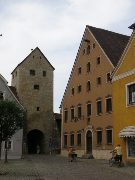 Берхинг (Berching). Канал в волшебном огне и средневековая ярмарка.Kanal im Feuerzauber.