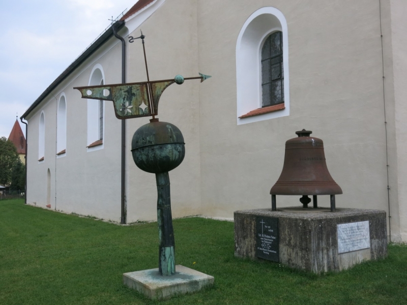 Берхинг (Berching). Канал в волшебном огне и средневековая ярмарка.Kanal im Feuerzauber.