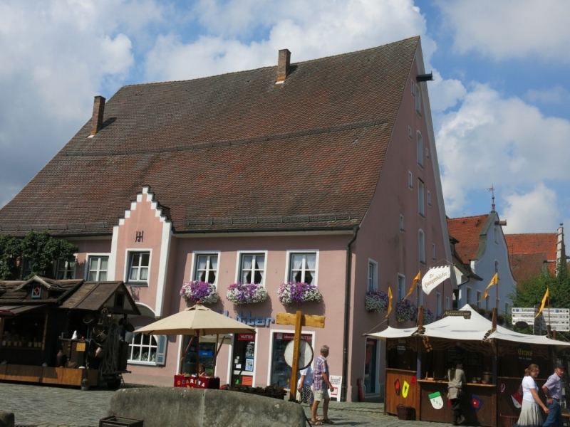 Берхинг (Berching). Канал в волшебном огне и средневековая ярмарка.Kanal im Feuerzauber.