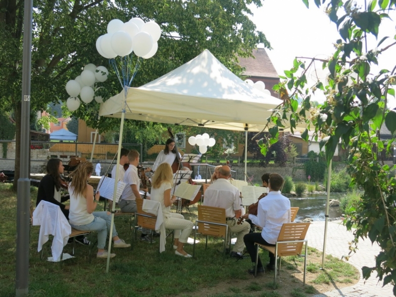 Берхинг (Berching). Канал в волшебном огне и средневековая ярмарка.Kanal im Feuerzauber.