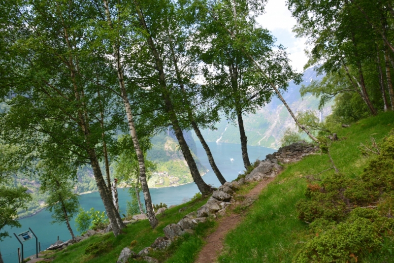 Норвегия сквозь солнечные очки. Водопады, фьорды, озера, ледники. Май-Июнь 2016