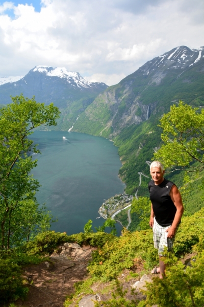 Норвегия сквозь солнечные очки. Водопады, фьорды, озера, ледники. Май-Июнь 2016