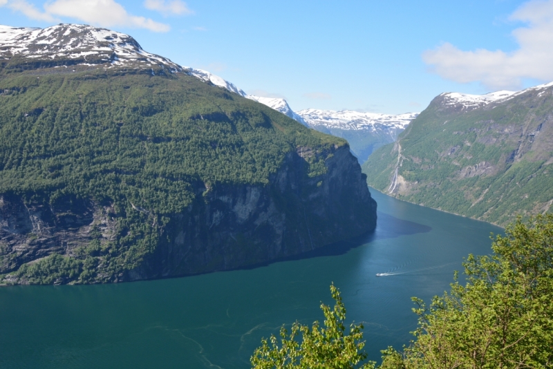 Норвегия сквозь солнечные очки. Водопады, фьорды, озера, ледники. Май-Июнь 2016