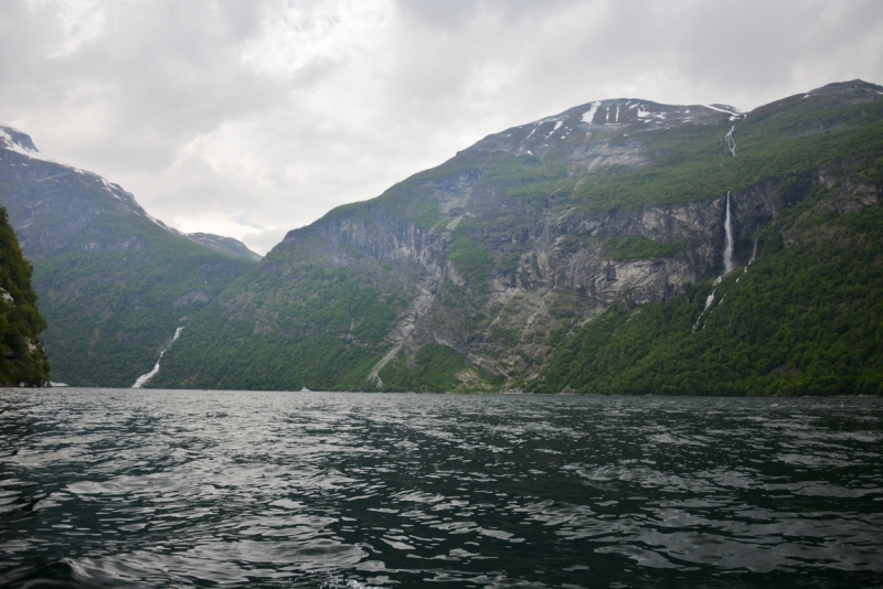 Норвегия сквозь солнечные очки. Водопады, фьорды, озера, ледники. Май-Июнь 2016