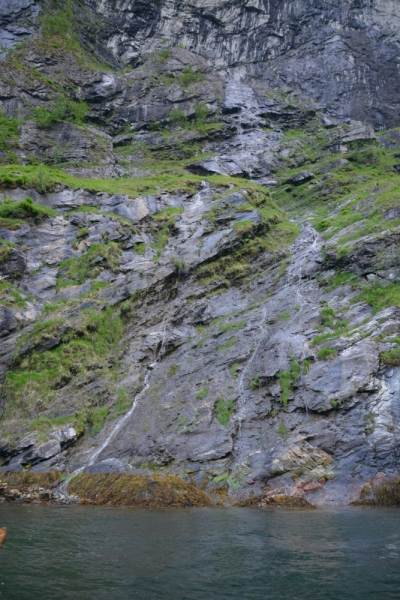 Норвегия сквозь солнечные очки. Водопады, фьорды, озера, ледники. Май-Июнь 2016