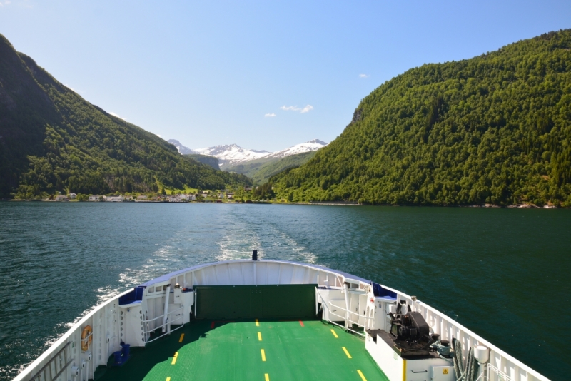 Норвегия сквозь солнечные очки. Водопады, фьорды, озера, ледники. Май-Июнь 2016