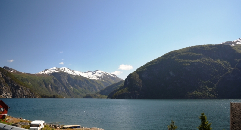 Норвегия сквозь солнечные очки. Водопады, фьорды, озера, ледники. Май-Июнь 2016