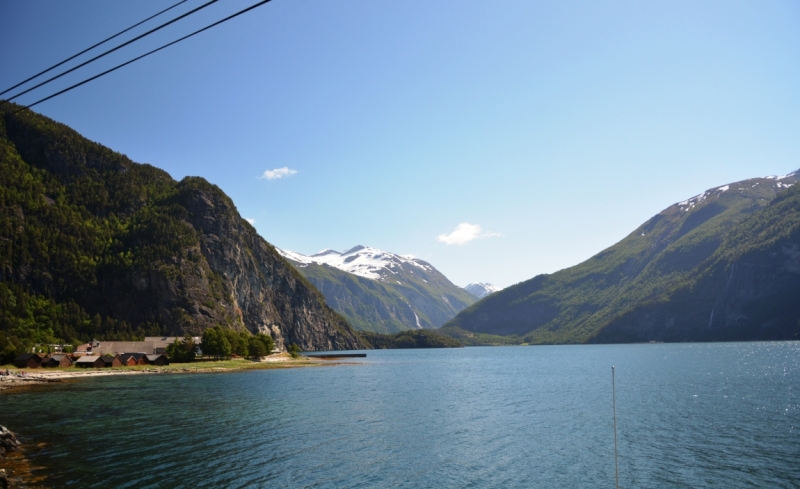 Норвегия сквозь солнечные очки. Водопады, фьорды, озера, ледники. Май-Июнь 2016