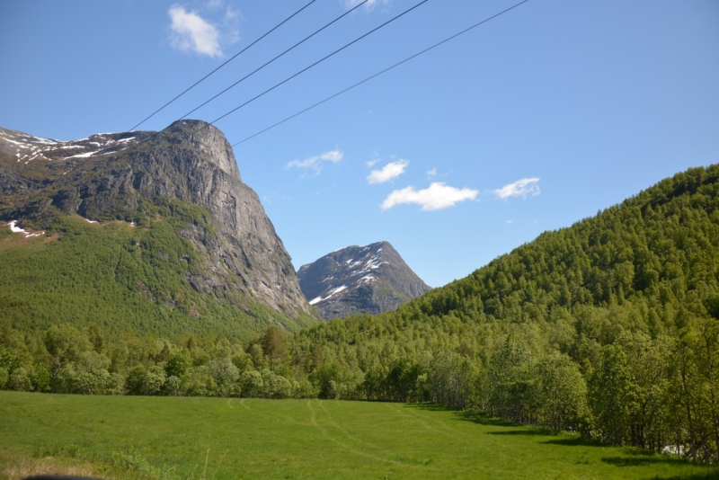 Норвегия сквозь солнечные очки. Водопады, фьорды, озера, ледники. Май-Июнь 2016