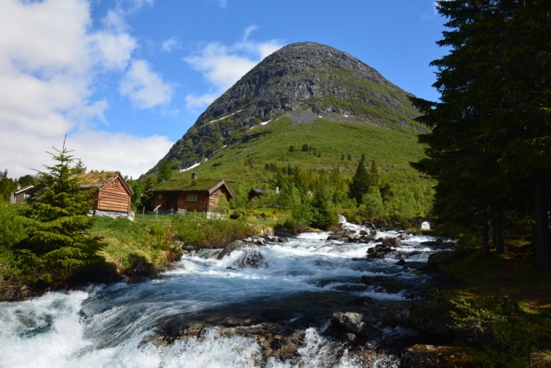Норвегия сквозь солнечные очки. Водопады, фьорды, озера, ледники. Май-Июнь 2016