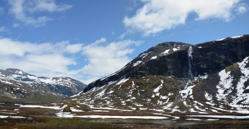 Норвегия сквозь солнечные очки. Водопады, фьорды, озера, ледники. Май-Июнь 2016
