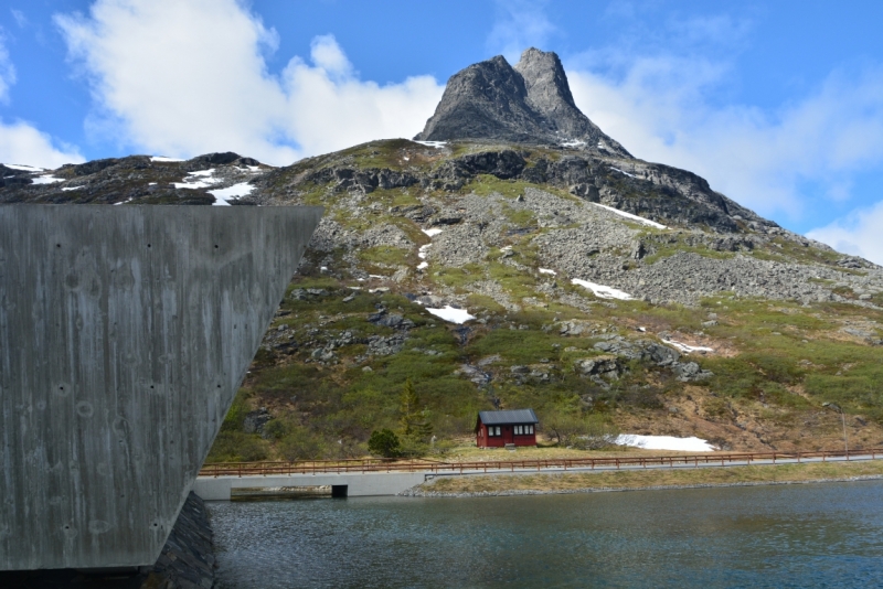 Норвегия сквозь солнечные очки. Водопады, фьорды, озера, ледники. Май-Июнь 2016