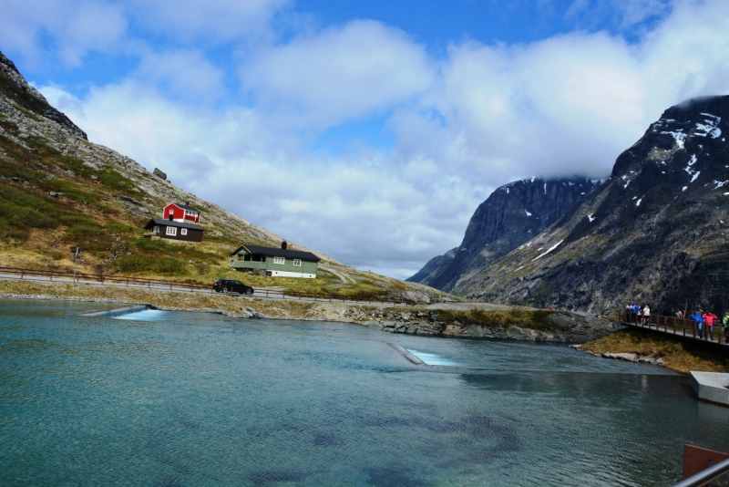 Норвегия сквозь солнечные очки. Водопады, фьорды, озера, ледники. Май-Июнь 2016