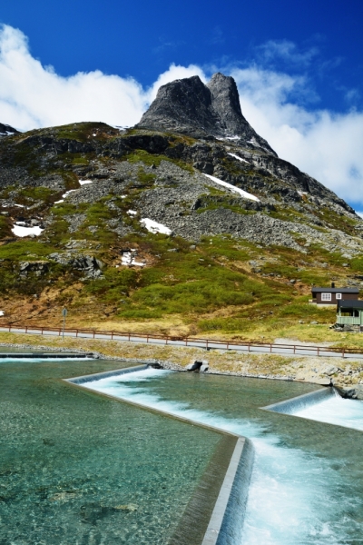 Норвегия сквозь солнечные очки. Водопады, фьорды, озера, ледники. Май-Июнь 2016