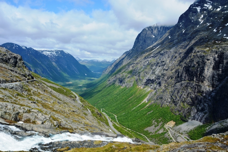 Норвегия сквозь солнечные очки. Водопады, фьорды, озера, ледники. Май-Июнь 2016