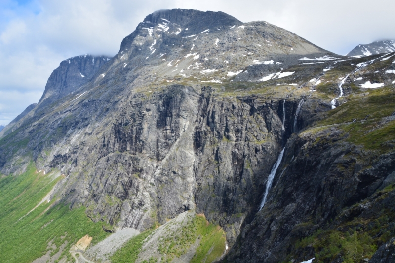 Норвегия сквозь солнечные очки. Водопады, фьорды, озера, ледники. Май-Июнь 2016