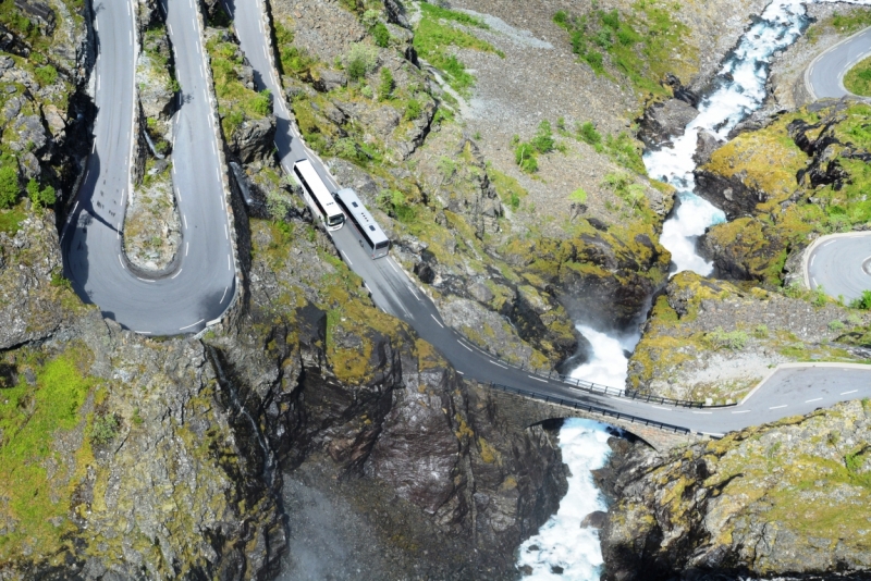 Норвегия сквозь солнечные очки. Водопады, фьорды, озера, ледники. Май-Июнь 2016