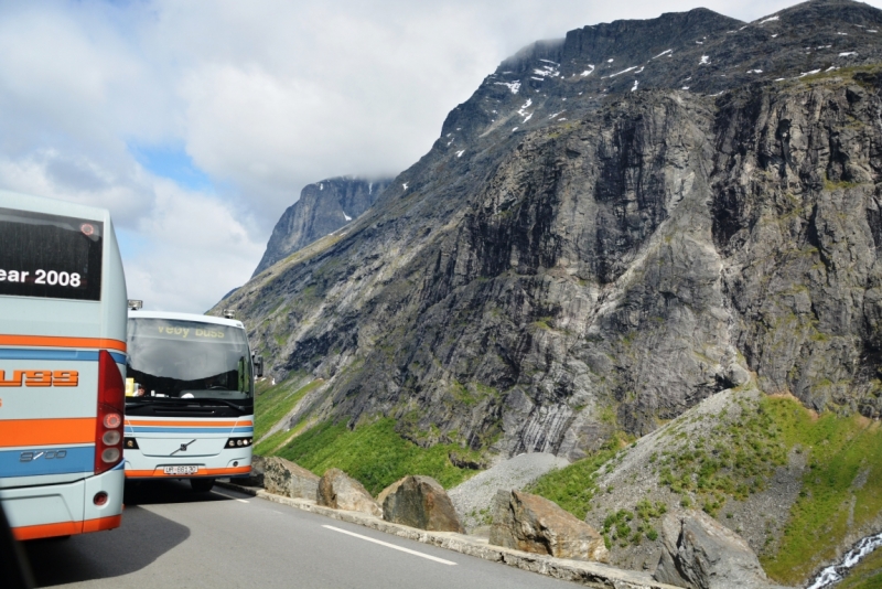 Норвегия сквозь солнечные очки. Водопады, фьорды, озера, ледники. Май-Июнь 2016