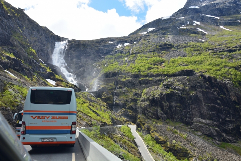 Норвегия сквозь солнечные очки. Водопады, фьорды, озера, ледники. Май-Июнь 2016