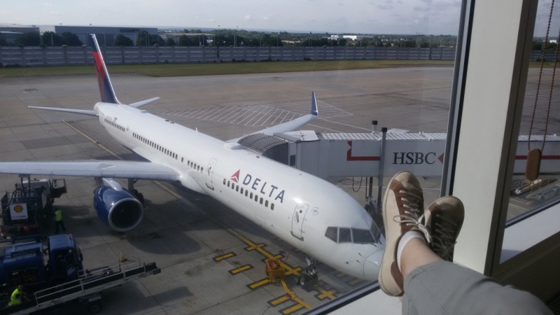 Принял на грудь, скажи что-нибудь! Трезвым вход запрещён!