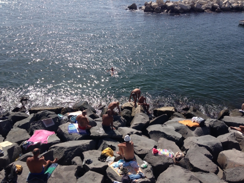 Неаполь и Террачина. Финансовый отчёт. Фото с телефона.