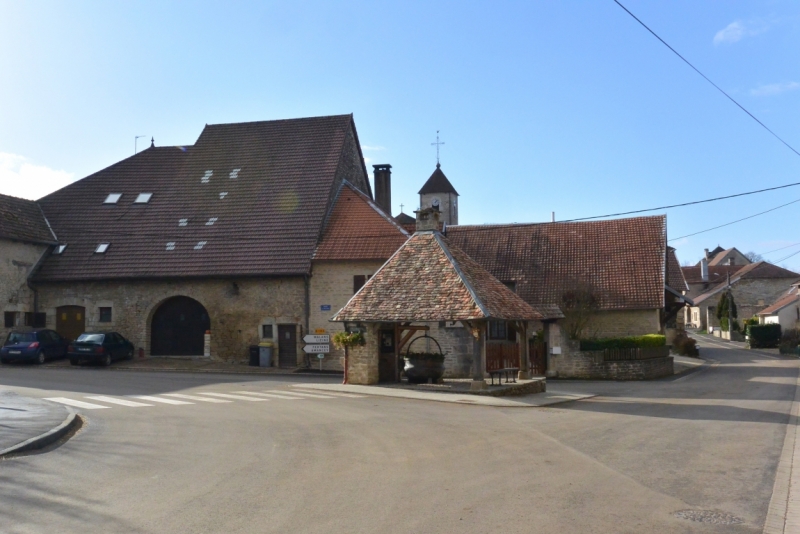 Сален-ле-Бен, Амондан, долина реки Лу