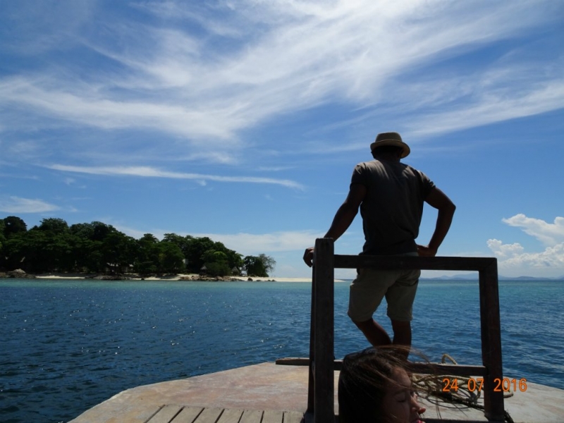 В Таиланде нет Мальдив. Есть Koh Mannorк. Это намёк.