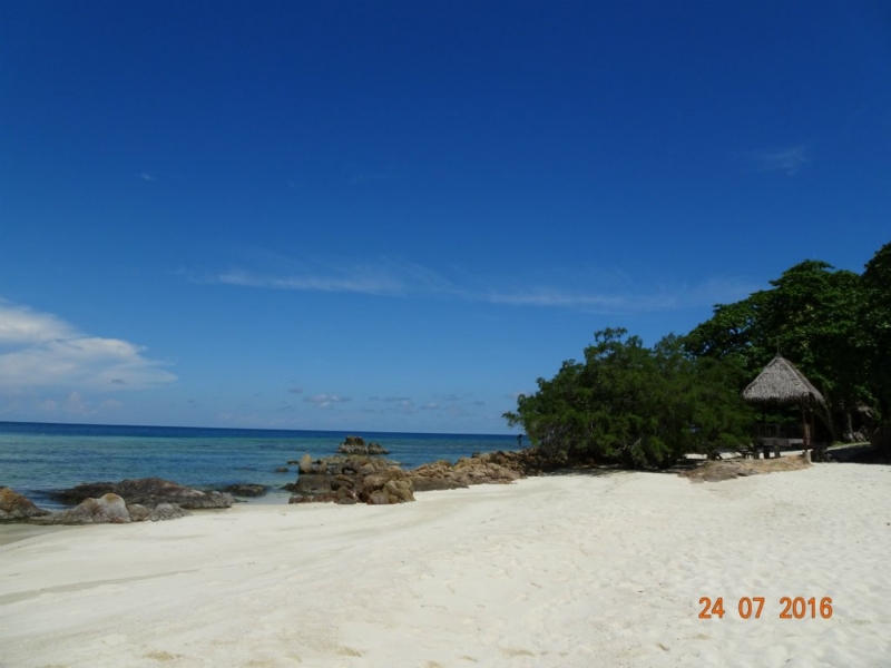 В Таиланде нет Мальдив. Есть Koh Mannorк. Это намёк.