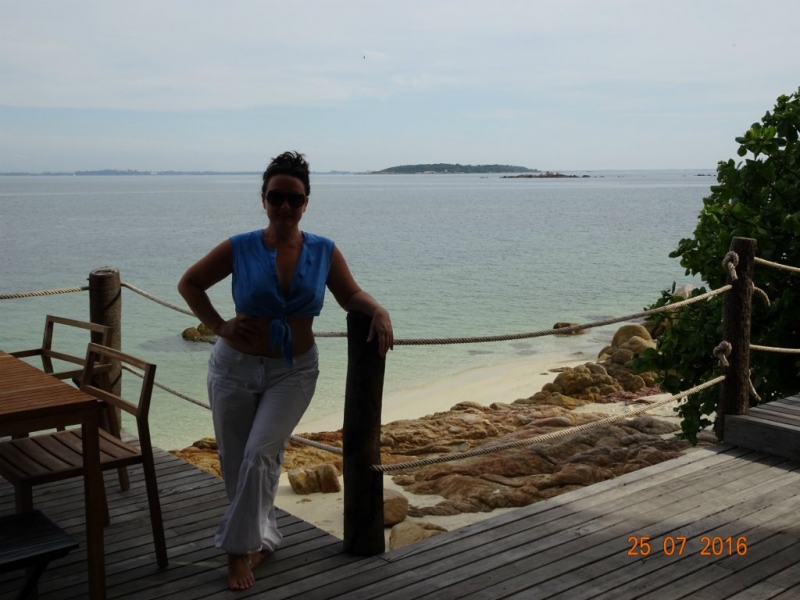 В Таиланде нет Мальдив. Есть Koh Mannorк. Это намёк.