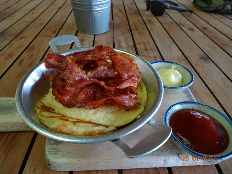 В Таиланде нет Мальдив. Есть Koh Mannorк. Это намёк.