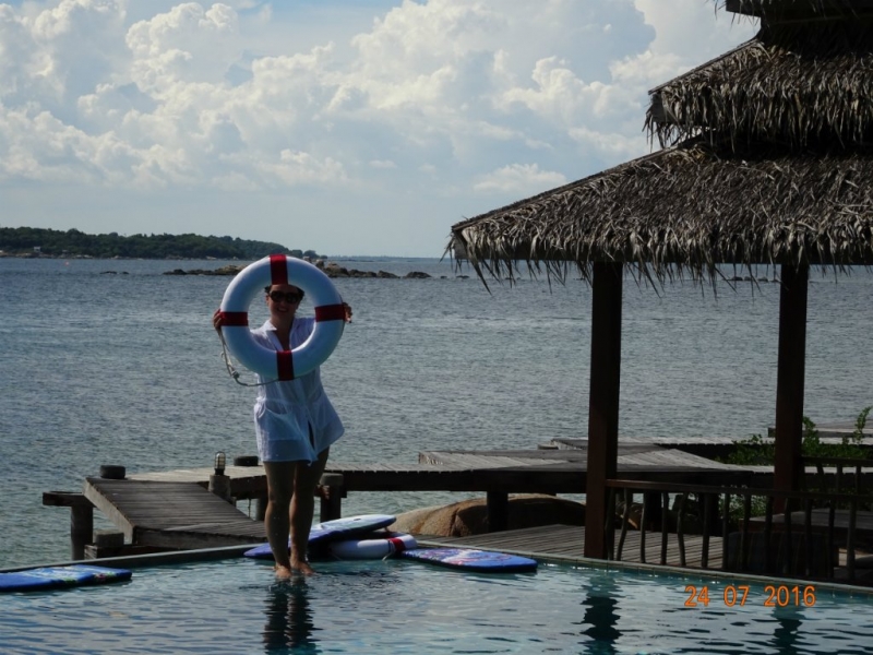 В Таиланде нет Мальдив. Есть Koh Mannorк. Это намёк.