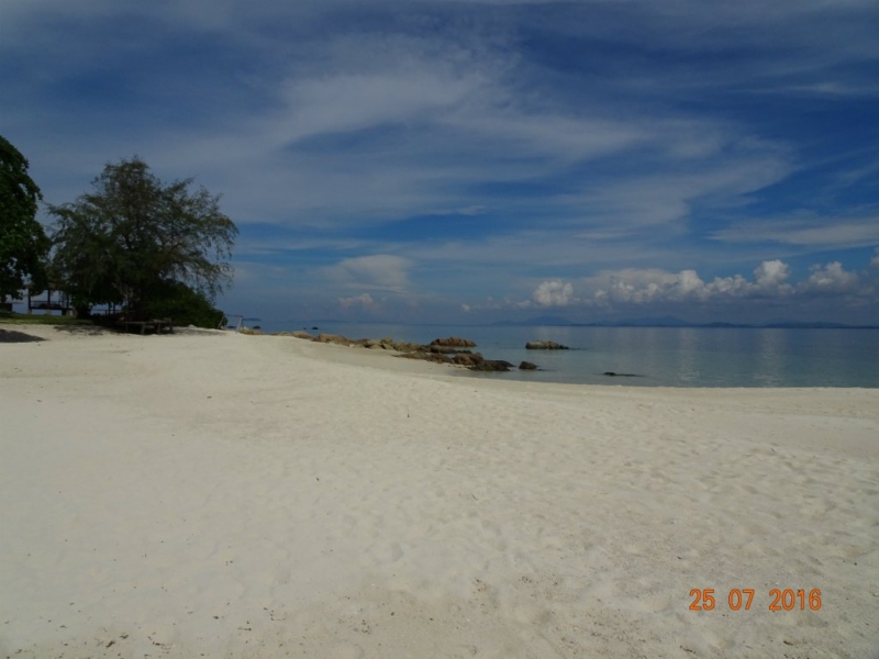 В Таиланде нет Мальдив. Есть Koh Mannorк. Это намёк.