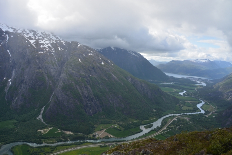 Норвегия сквозь солнечные очки. Водопады, фьорды, озера, ледники. Май-Июнь 2016