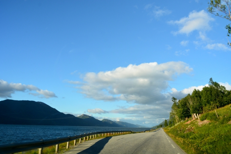 Норвегия сквозь солнечные очки. Водопады, фьорды, озера, ледники. Май-Июнь 2016