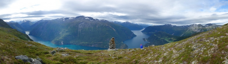По горам в любую погоду: 40 дней - 40 треков (июль-август 2015, хайкинг, много фото)