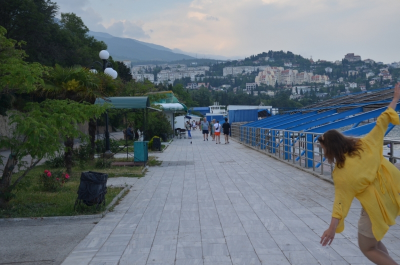Западный берег Крыма: мыс Тарханкут, пещерные города, Севастополь и Форос. Май 2016
