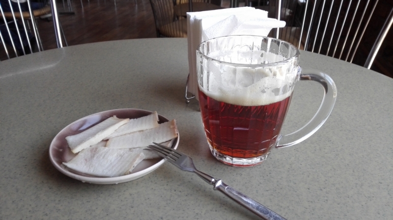 Принял на грудь, скажи что-нибудь! Трезвым вход запрещён!