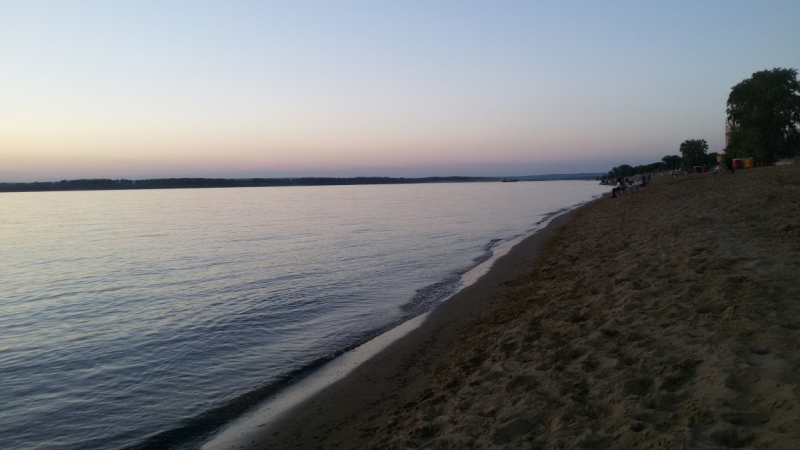 Принял на грудь, скажи что-нибудь! Трезвым вход запрещён!