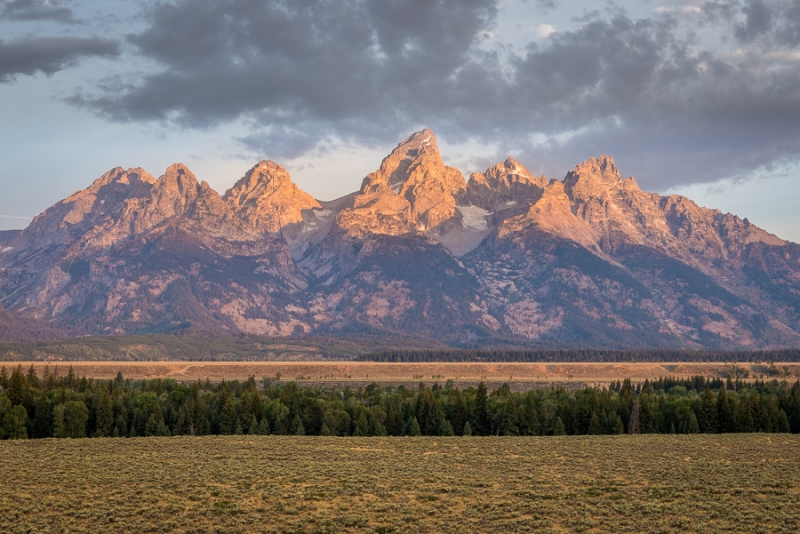 Grand Teton и Yellowstone: мультисемейный тур с элементами горного туризма и алкоголизма