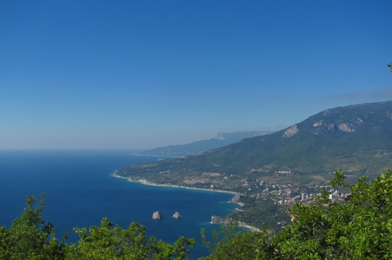 Западный берег Крыма: мыс Тарханкут, пещерные города, Севастополь и Форос. Май 2016
