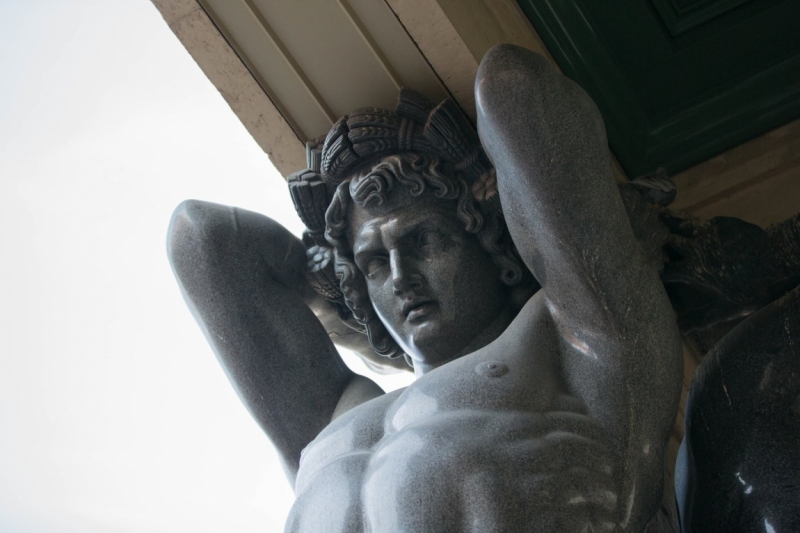 В Питере жить