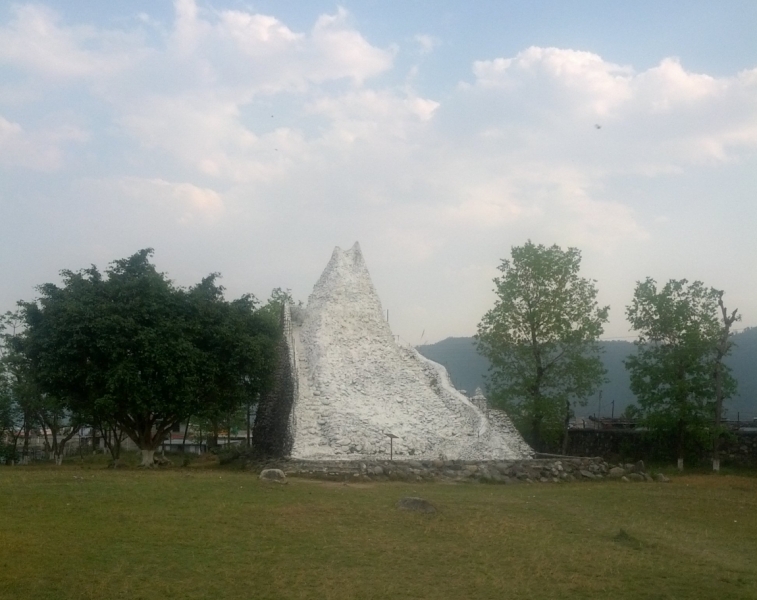 Покхара. Остров спящего дракона.