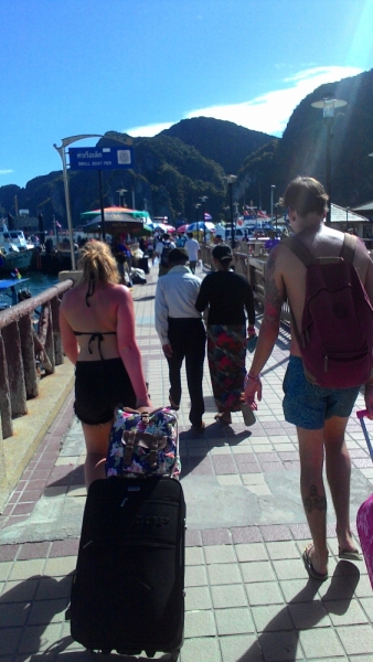 В Крыму-блекаут,у нас-Тай. Или удачно запланированное путешествие 2015(Пхукет,Пи-Пи,Краби)