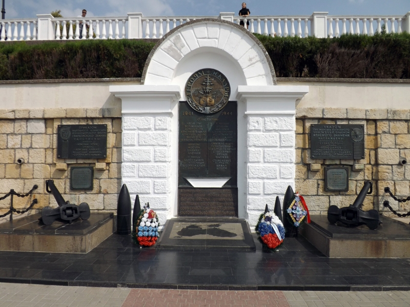 Крым в июле-августе 2016. Феодосия, Севастополь (день ВМФ), Бахчисарай, Евпатория.