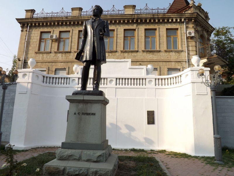 Крым в июле-августе 2016. Феодосия, Севастополь (день ВМФ), Бахчисарай, Евпатория.