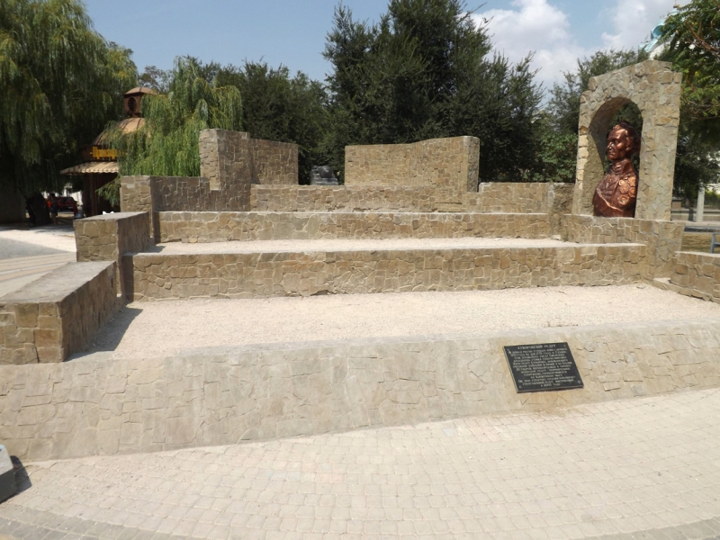 Крым в июле-августе 2016. Феодосия, Севастополь (день ВМФ), Бахчисарай, Евпатория.