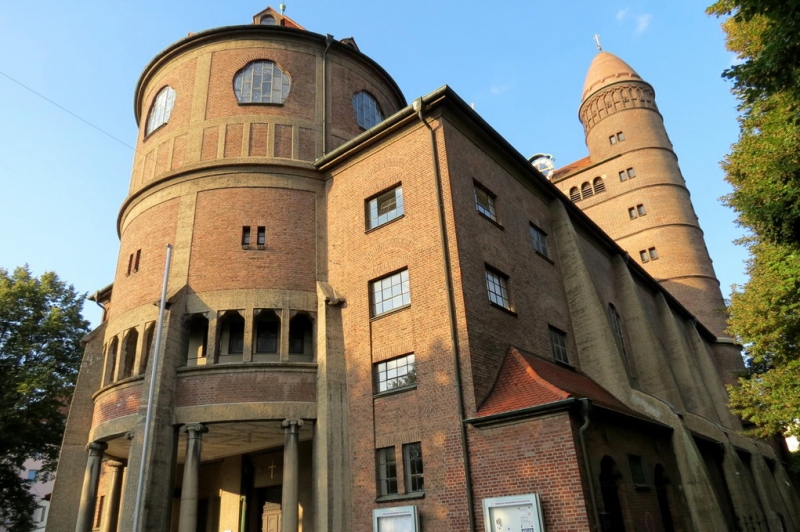 Мудрый воробей, недремлющий лев и букет для Санта-Клауса (Ульм - Линдау - остров Майнау)