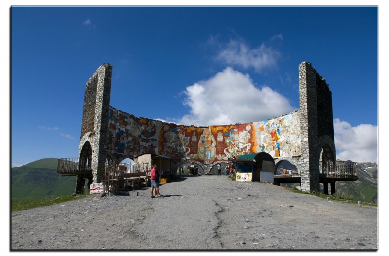 Здесь всё можно - это же Грузия! На авто по основным местам страны. Июнь 2016.