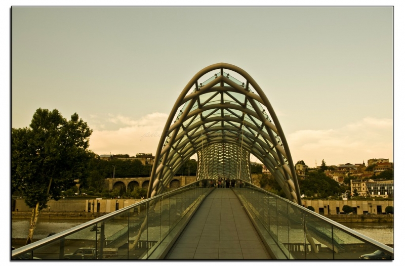 Здесь всё можно - это же Грузия! На авто по основным местам страны. Июнь 2016.
