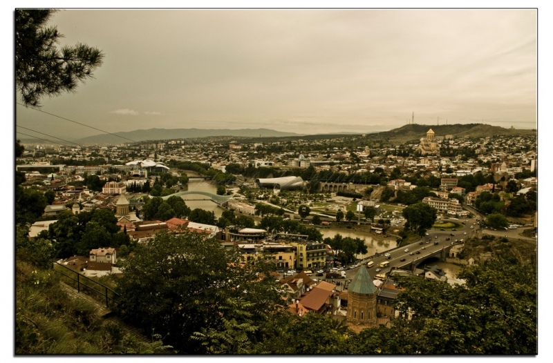 Здесь всё можно - это же Грузия! На авто по основным местам страны. Июнь 2016.